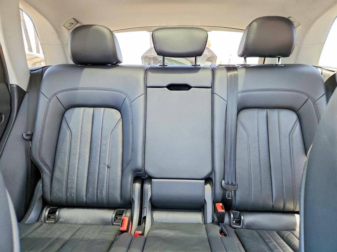 2018 AUDI Q5 quattro Premium Plus