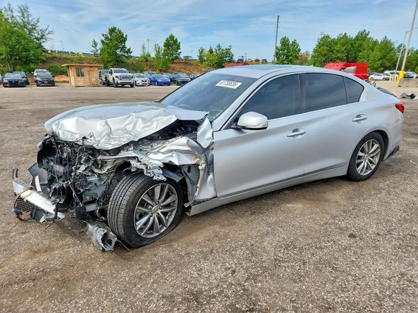 2017 INFINITI Q50