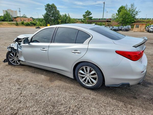 2017 INFINITI Q50
