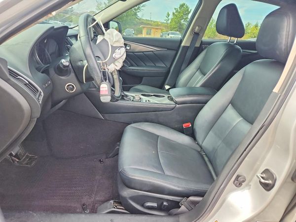 2017 INFINITI Q50