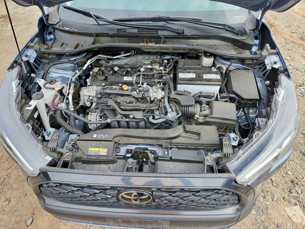 2024 TOYOTA COROLLA CROSS LE — Engine bay