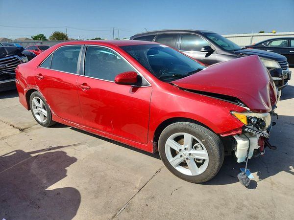 2012 TOYOTA CAMRY