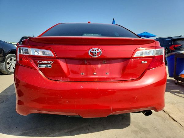 2012 TOYOTA CAMRY