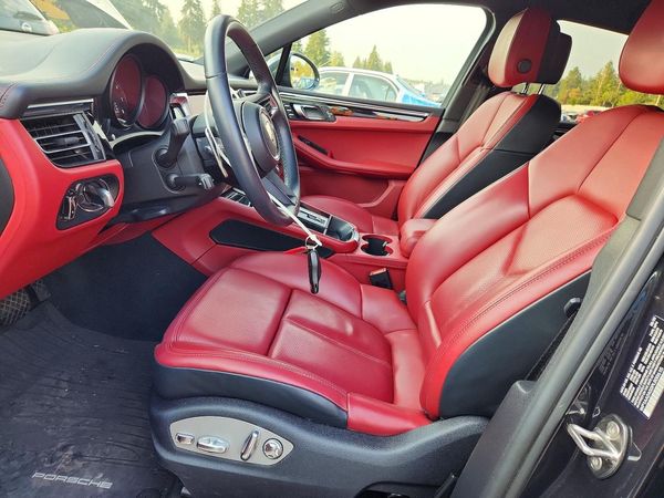 2023 PORSCHE MACAN Macan / Macan T