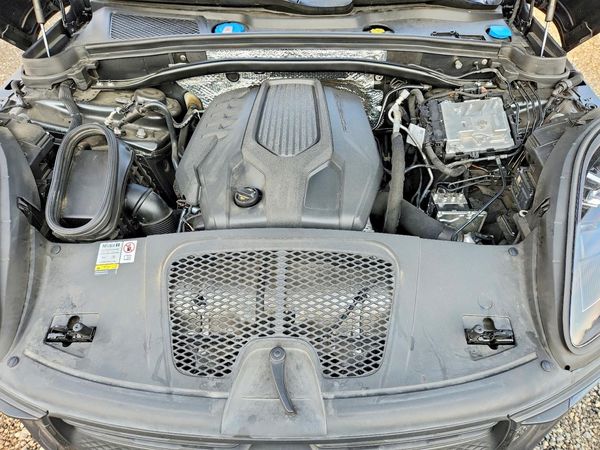 2023 PORSCHE MACAN Macan / Macan T