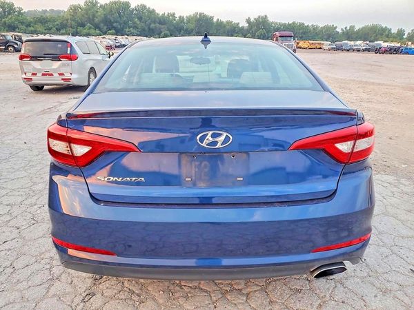 2017 HYUNDAI SONATA SE, Eco