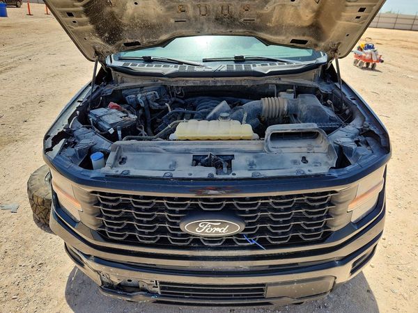 2024 FORD F150