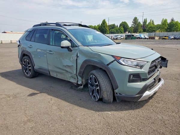 2019 TOYOTA RAV4