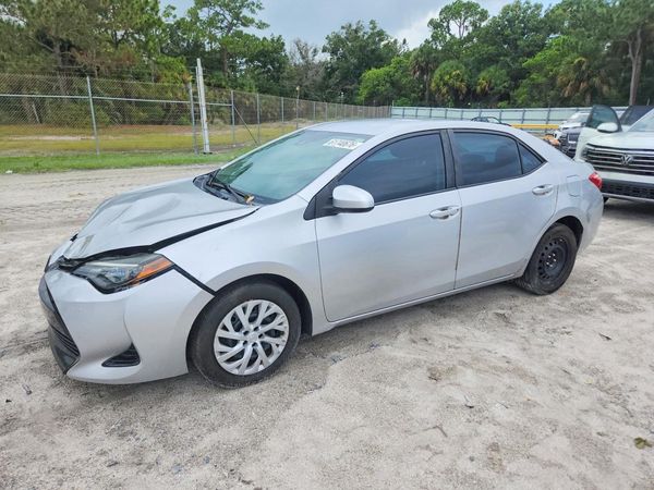 2018 TOYOTA COROLLA
