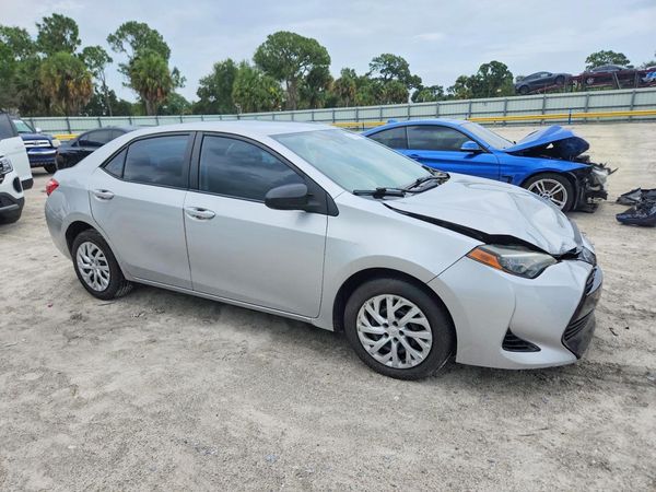 2018 TOYOTA COROLLA