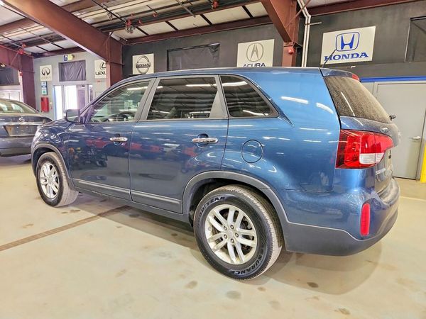 2014 KIA SORENTO Base/ LX