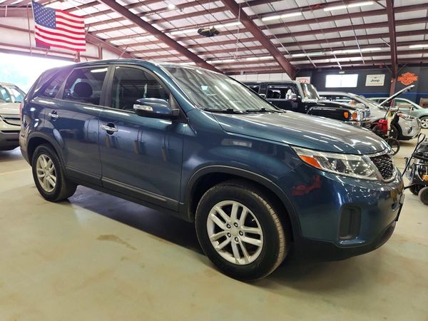 2014 KIA SORENTO Base/ LX