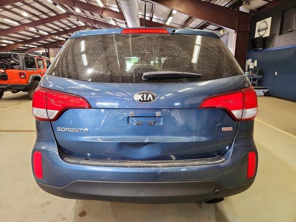 2014 KIA SORENTO Base/ LX