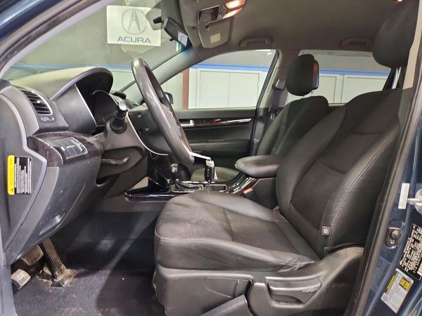 2014 KIA SORENTO Base/ LX