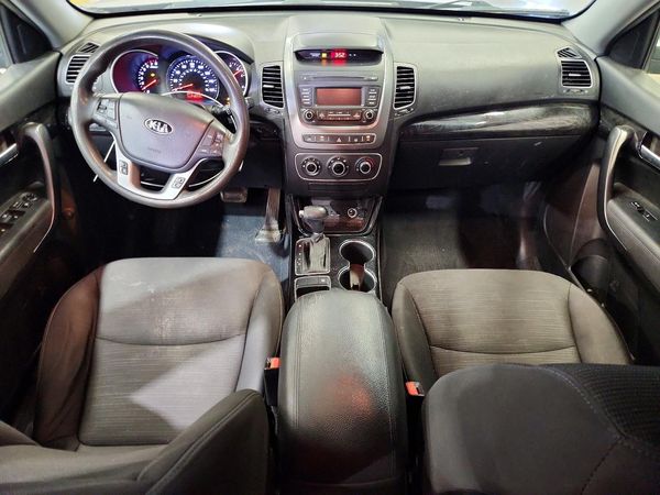 2014 KIA SORENTO Base/ LX