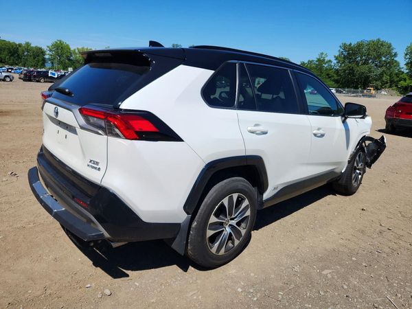 2023 TOYOTA RAV4 XSE