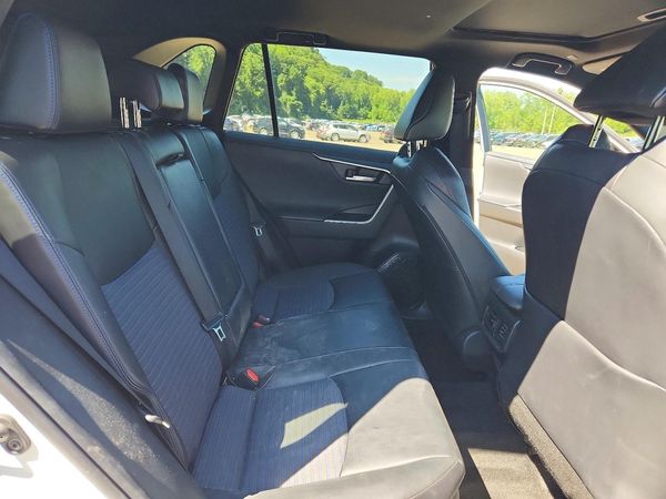 2023 TOYOTA RAV4 XSE