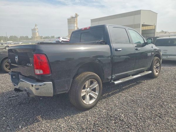 2014 RAM 1500 SLT