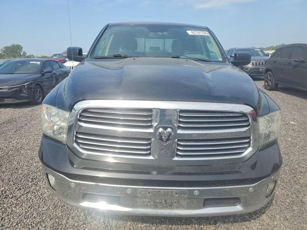 2014 RAM 1500 SLT