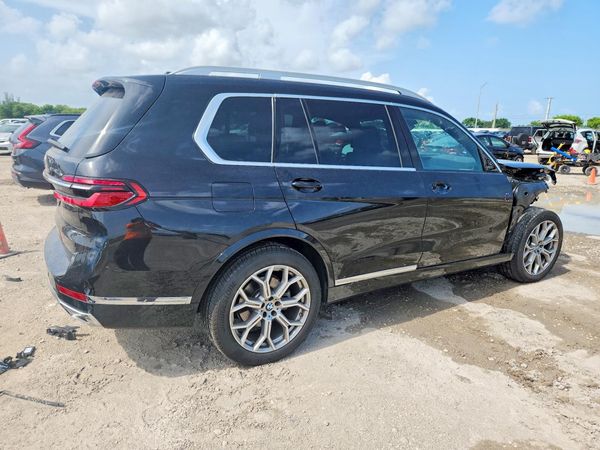 2025 BMW X7