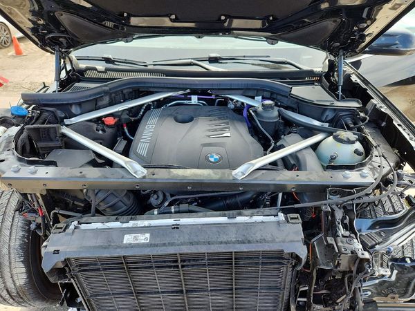 2025 BMW X7