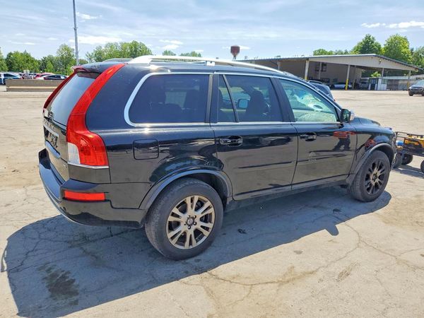 2013 VOLVO XC90