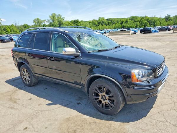 2013 VOLVO XC90