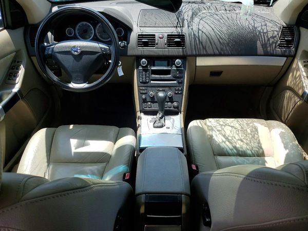 2013 VOLVO XC90