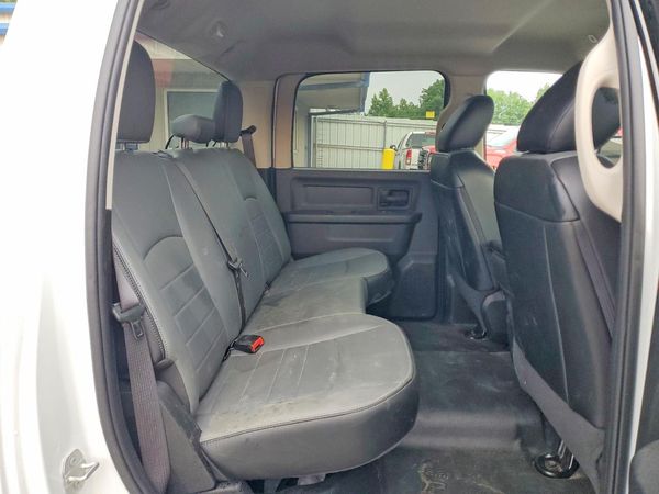 2023 RAM 1500 CLASSIC Tradesman