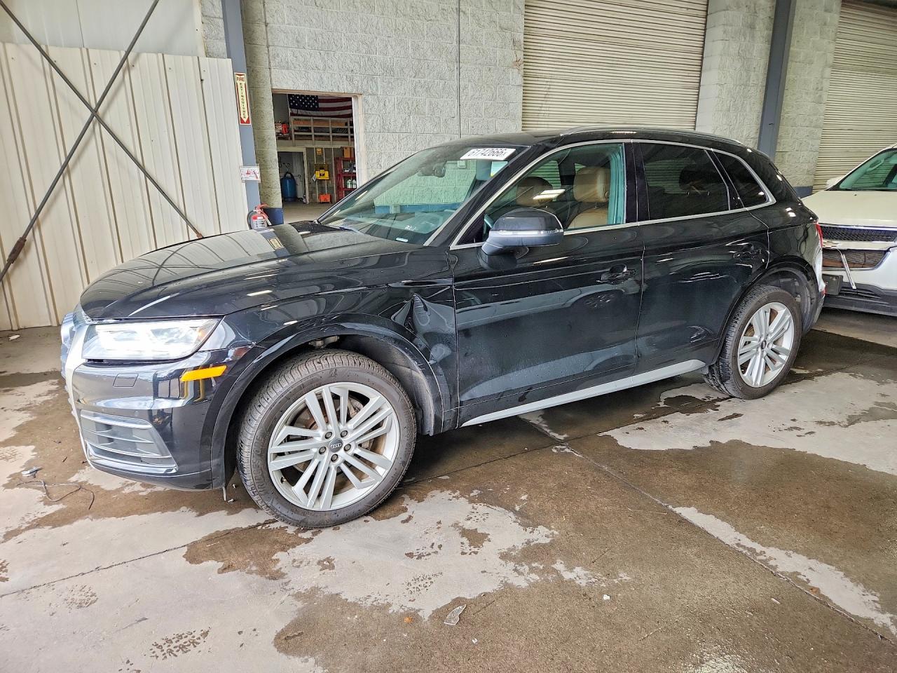 2020 AUDI Q5 quattro Premium Plus