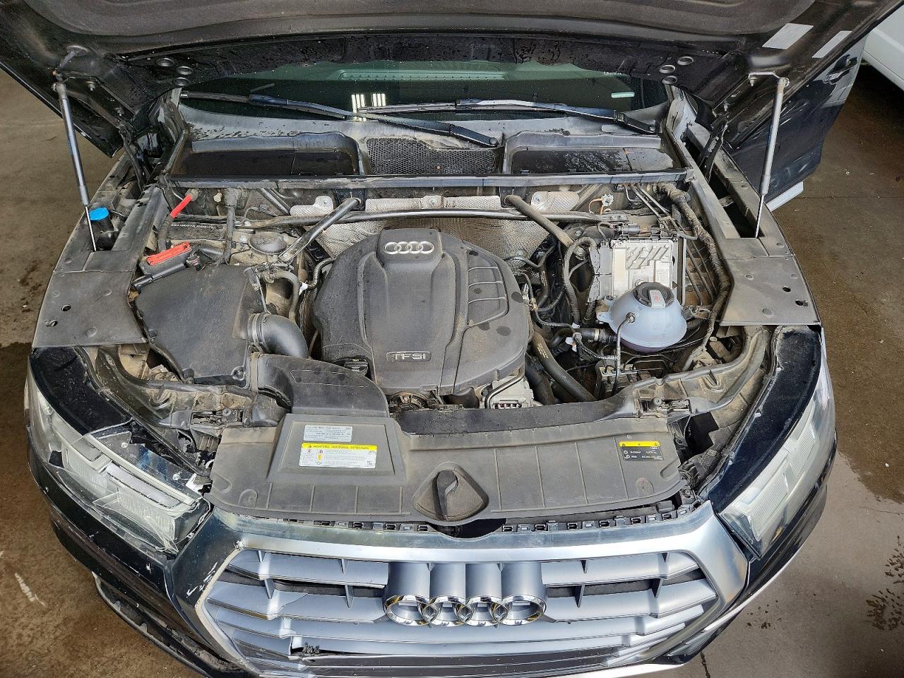 2020 AUDI Q5 quattro Premium Plus