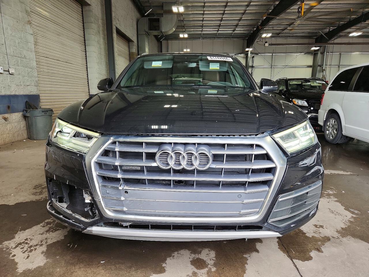 2020 AUDI Q5 quattro Premium Plus
