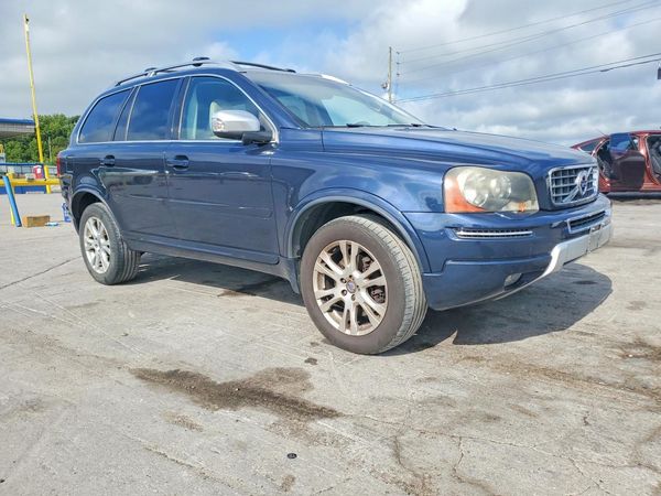 2013 VOLVO XC90