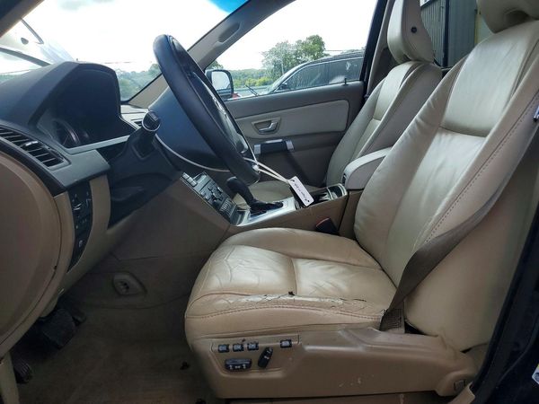 2013 VOLVO XC90