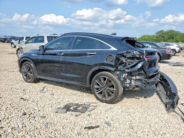 2022 INFINITI QX55 Essential