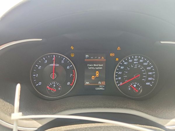 2022 KIA STINGER GT-Line