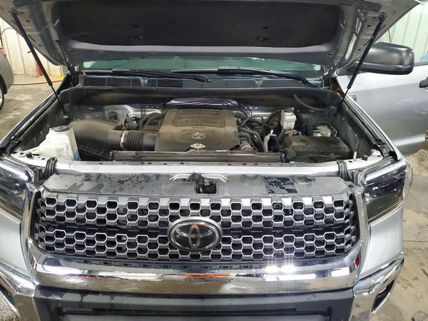 2020 TOYOTA TUNDRA SR5 Grade
