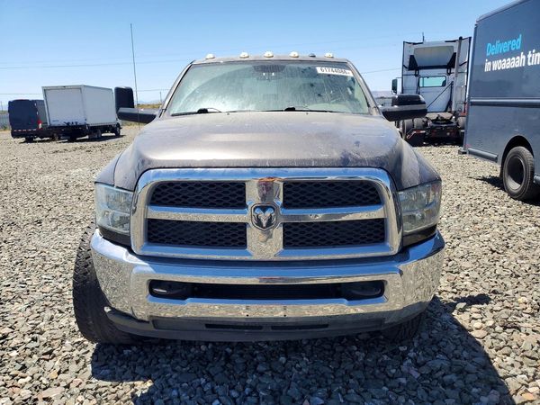2017 RAM 3500 ST