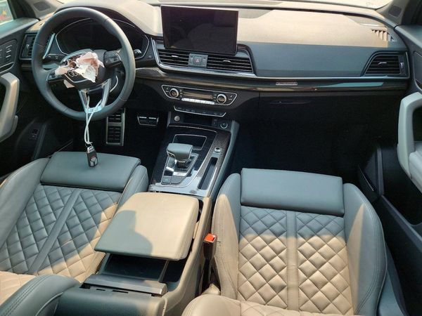 2025 AUDI SQ5