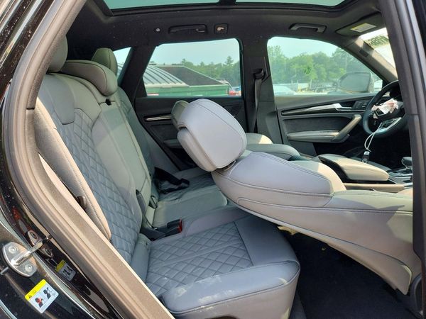 2025 AUDI SQ5