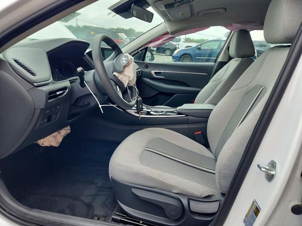 2020 HYUNDAI SONATA SE