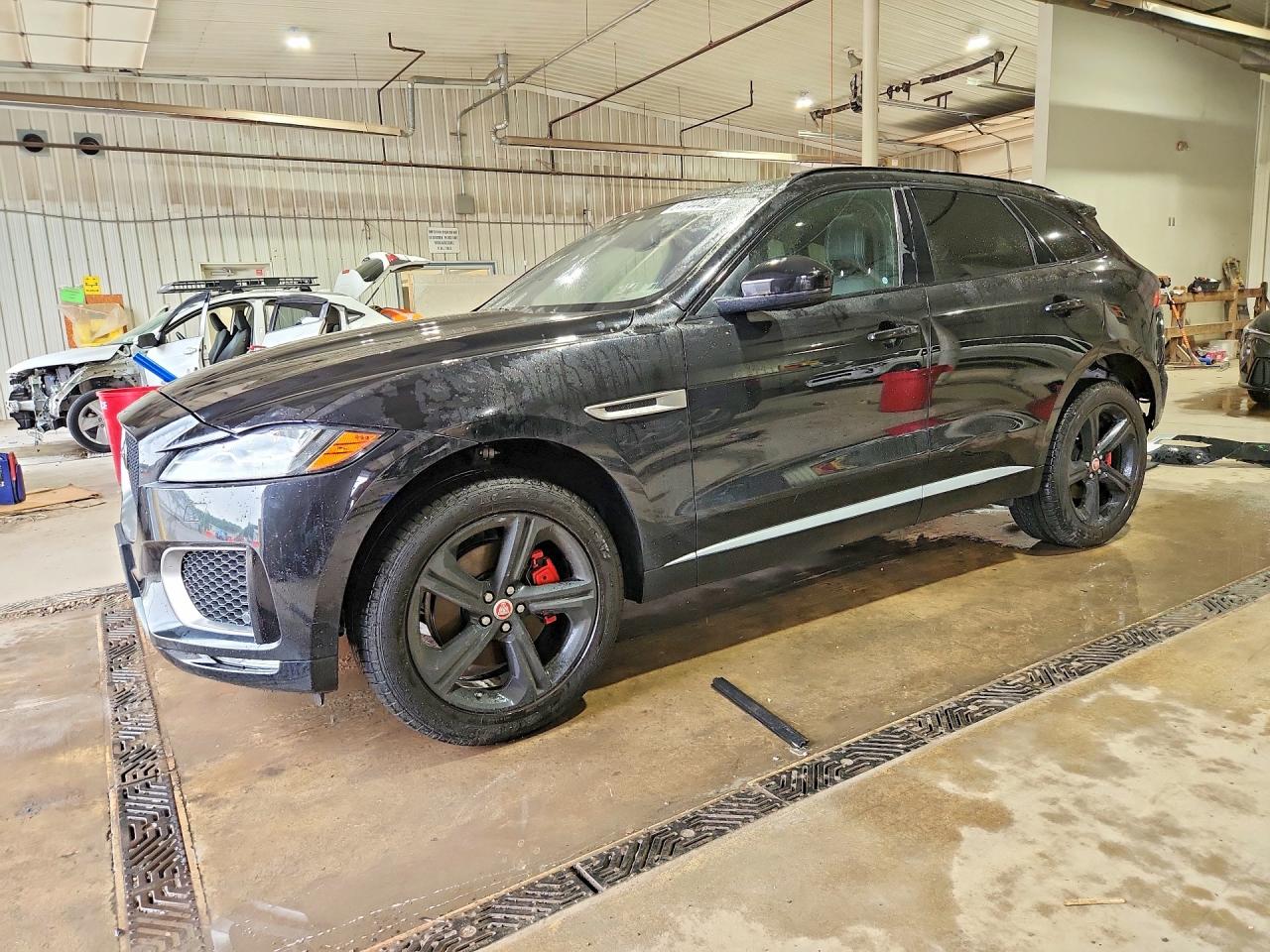 2018 JAGUAR F-PACE S