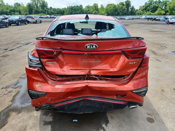 2021 KIA FORTE GT Line