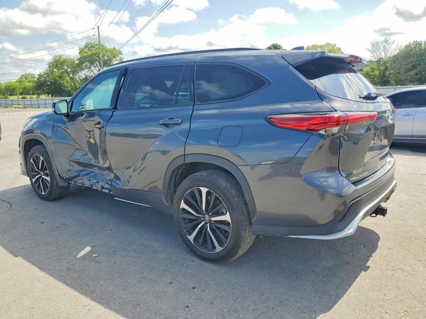 2021 TOYOTA HIGHLANDER XSE Nav & JBL