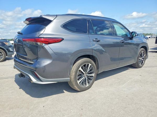 2021 TOYOTA HIGHLANDER XSE Nav & JBL