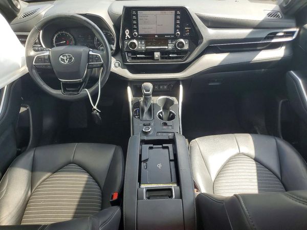 2021 TOYOTA HIGHLANDER XSE Nav & JBL