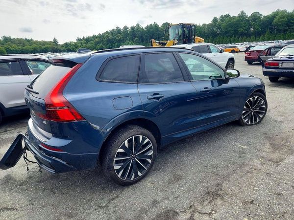 2026 VOLVO XC60 Ultra Dark