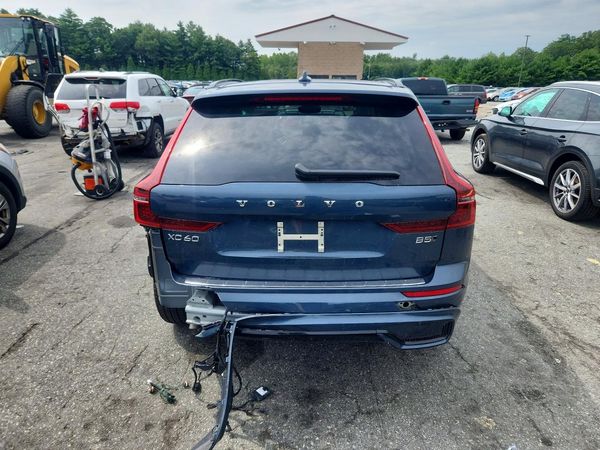 2026 VOLVO XC60 Ultra Dark