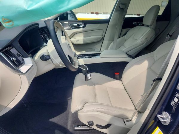 2026 VOLVO XC60 Ultra Dark
