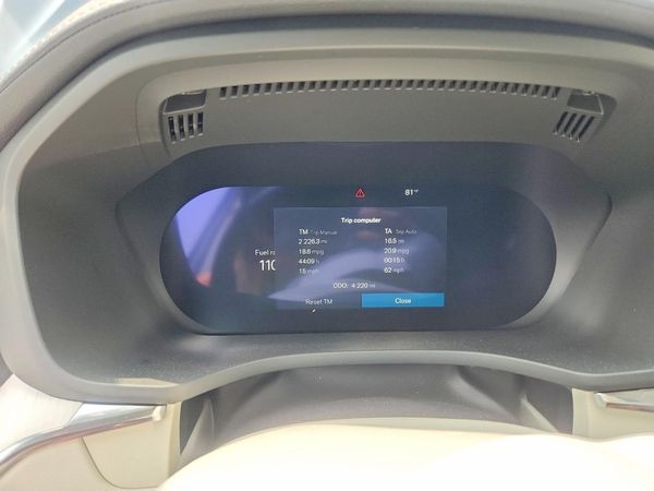 2026 VOLVO XC60 Ultra Dark